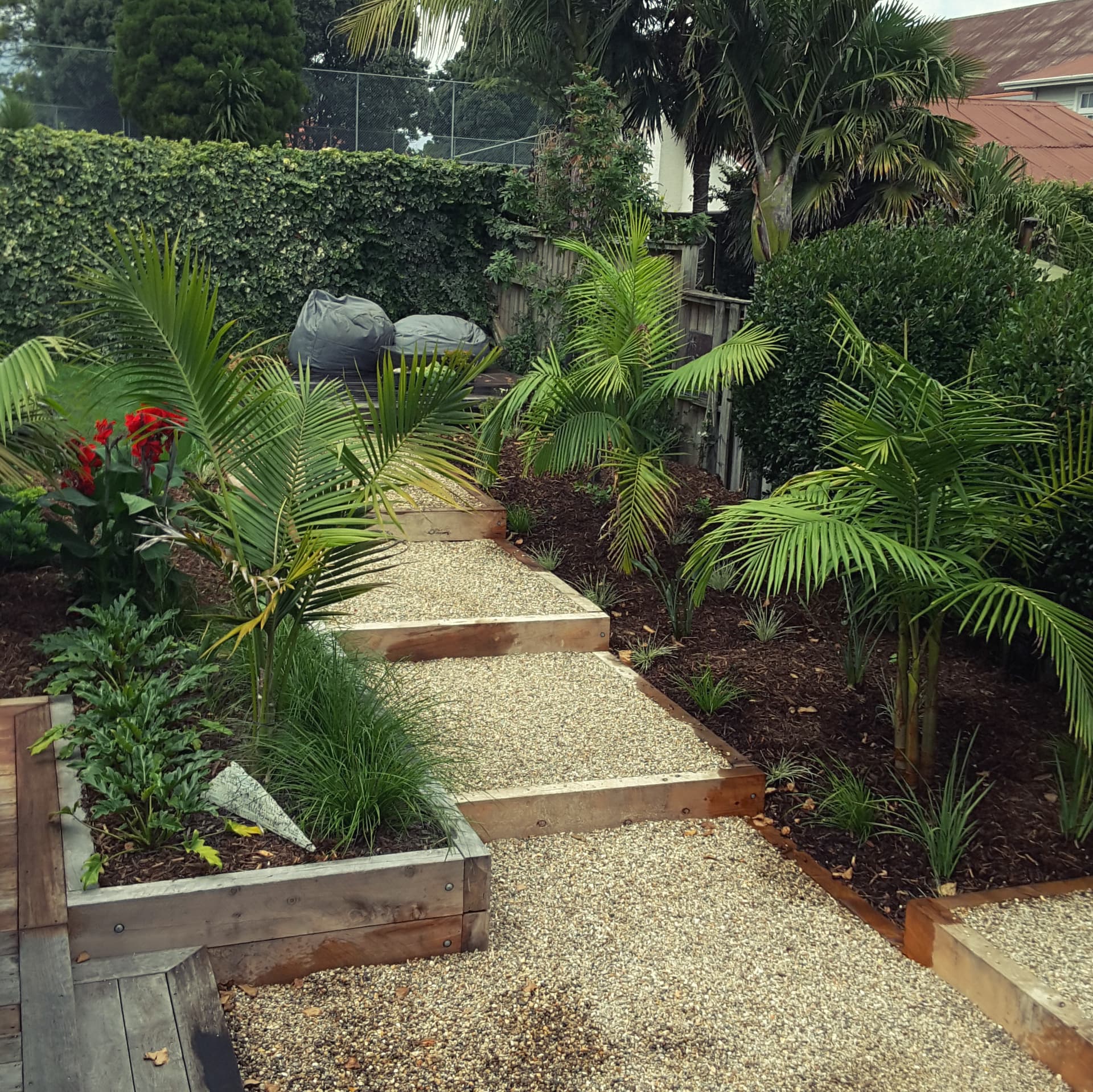 Pebble steps feature